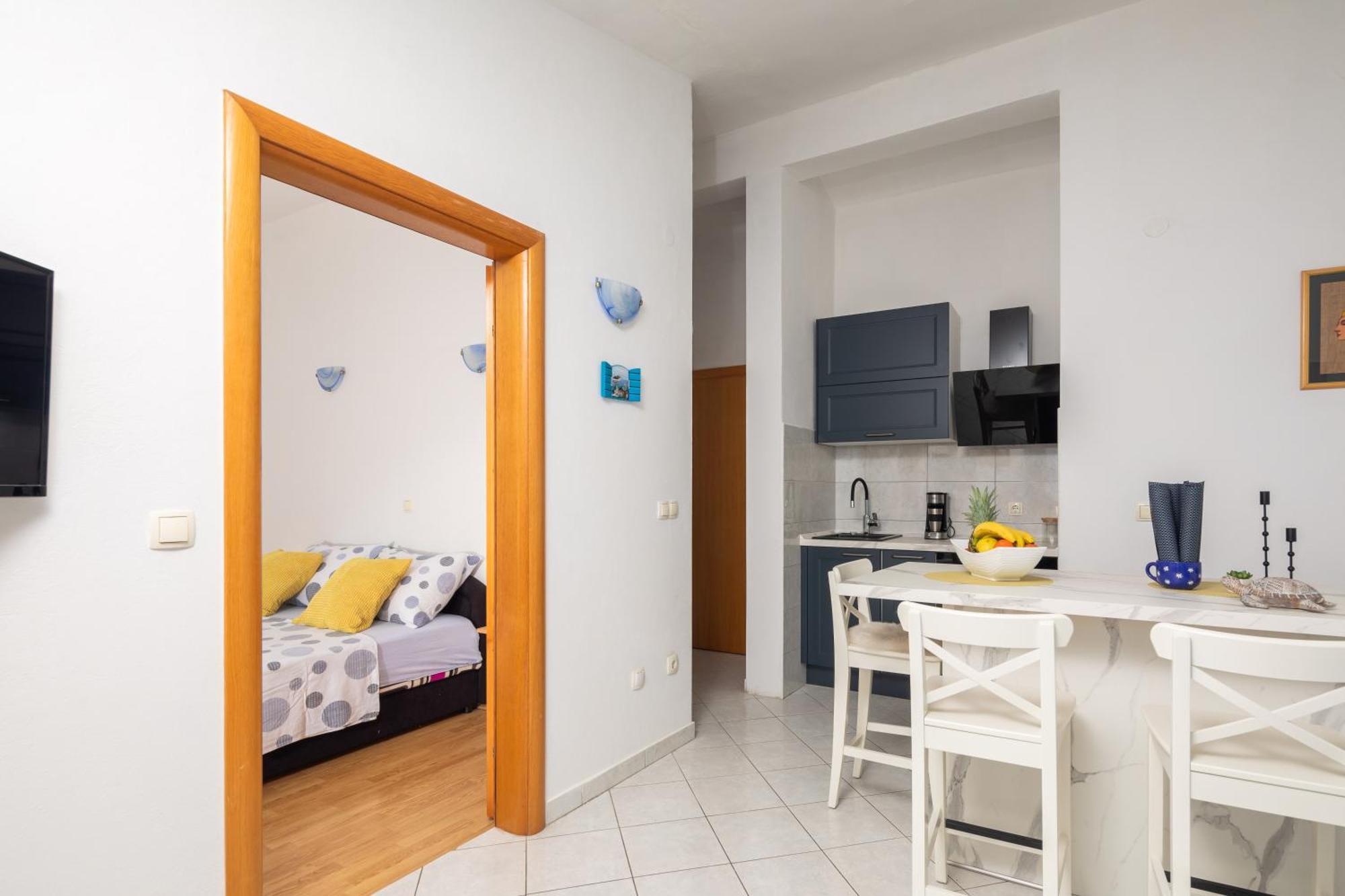 Sky Way Apartments Dugi Rat Luaran gambar